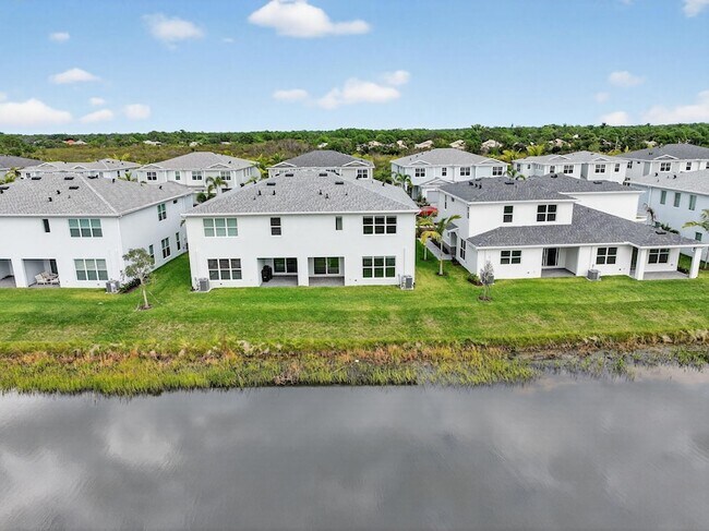 Building Photo - 3552 NW Solange Ct