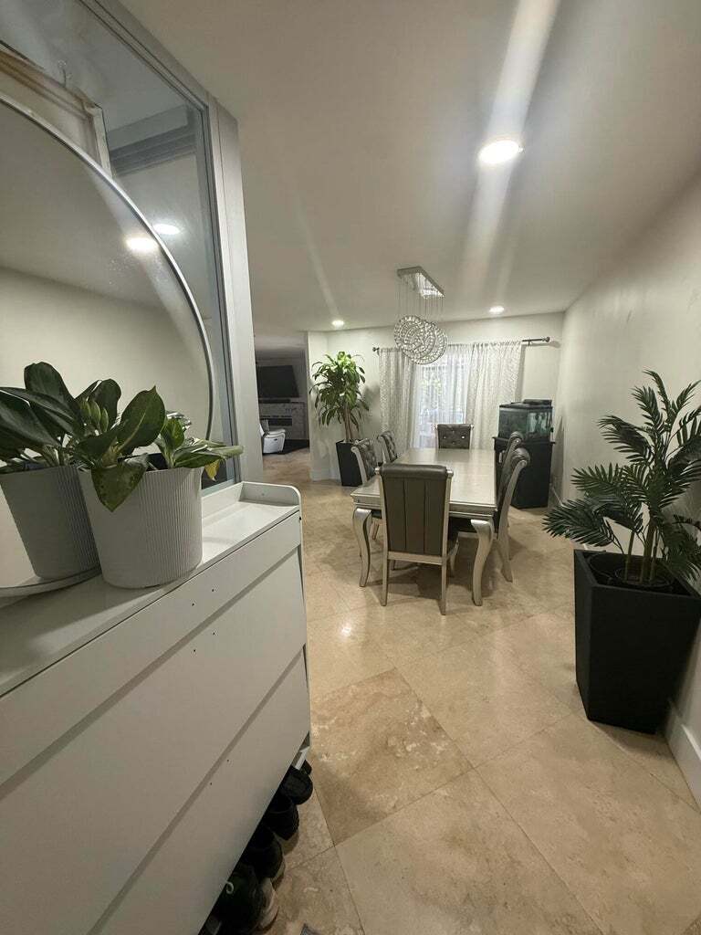 Building Photo - 6000 Adriatic Way