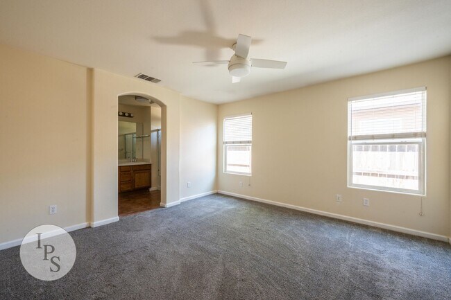 Building Photo - Fresno South East Home, 3BR/2BA, Built 2009 – with SOLAR!