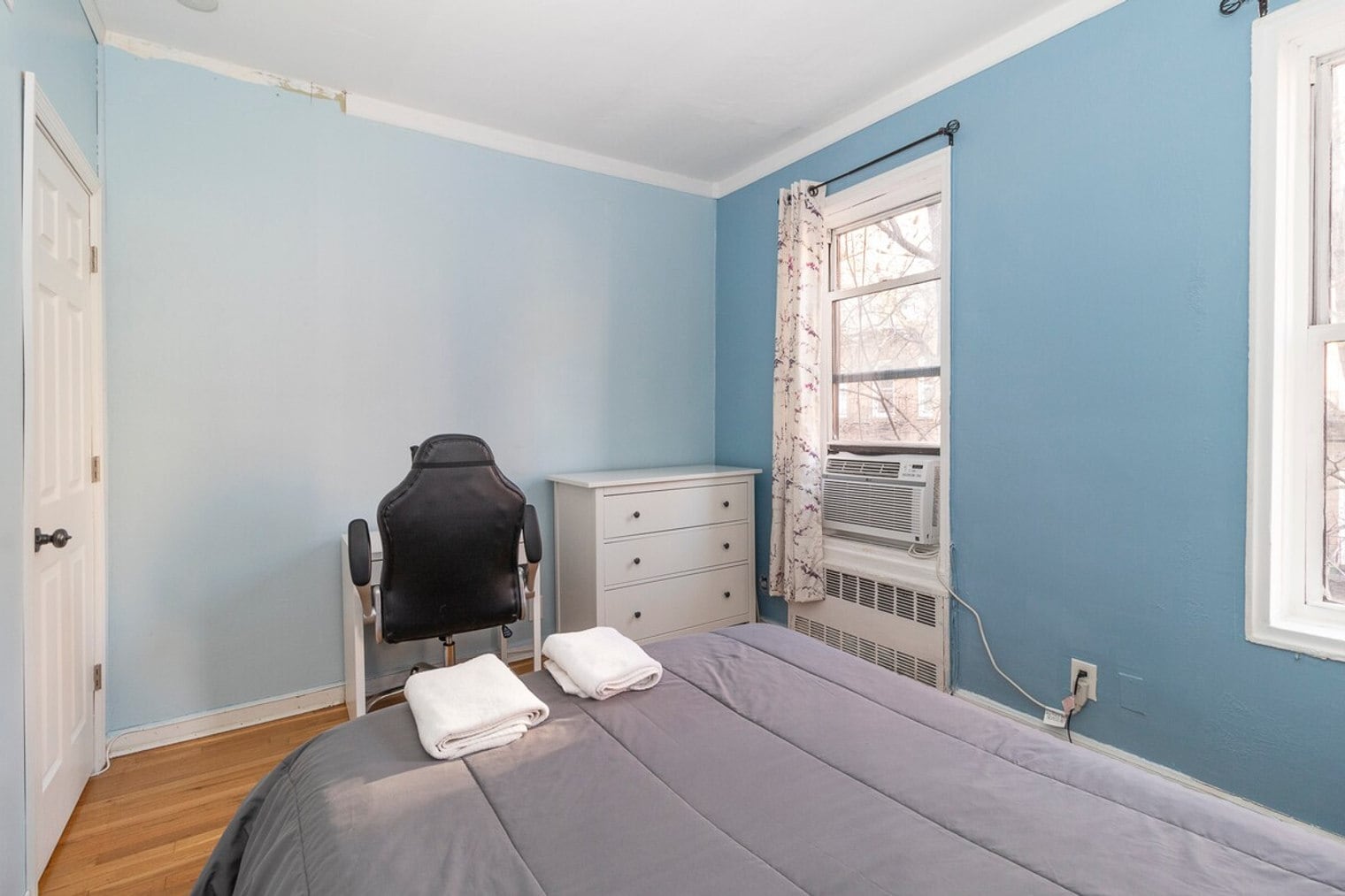 Building Photo - 341 E 79th St