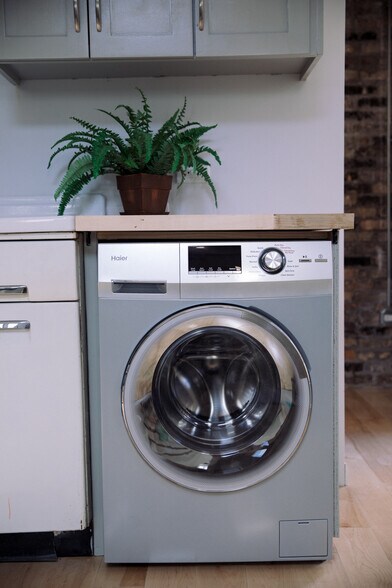 Building Photo - 3925 W Eddy St