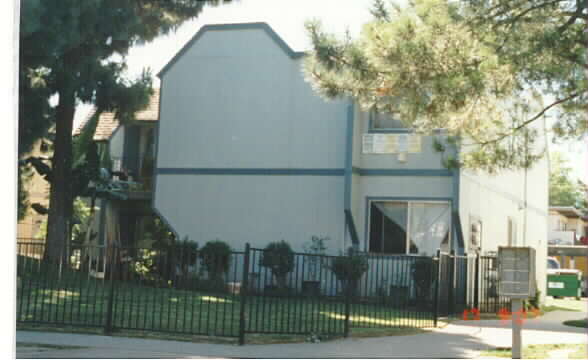 Building Photo - 1406 Tami Lee Dr