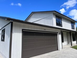 Building Photo - 8760 Lyndall Ln