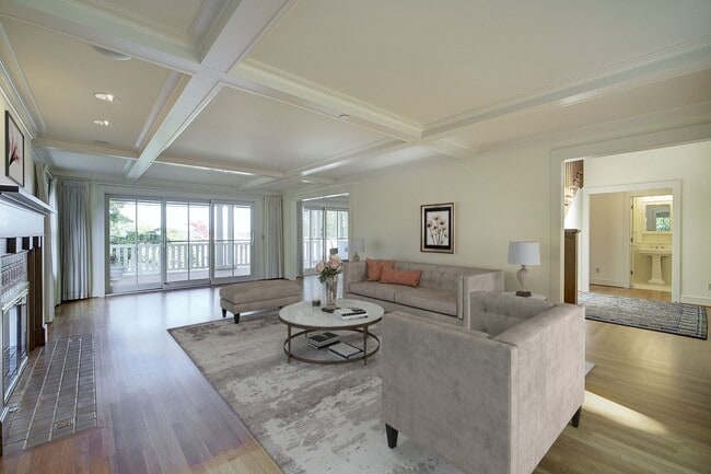 Building Photo - 5Bd/3.5Ba Medina House