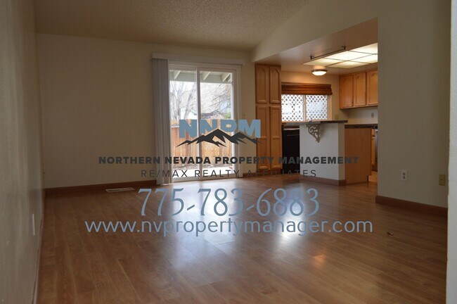 Building Photo - $2200 ~ 4 Bed ~ 2 Bath ~ Large Home on Corner lot off of S McCarren in Donner Springs Neighborhoo...