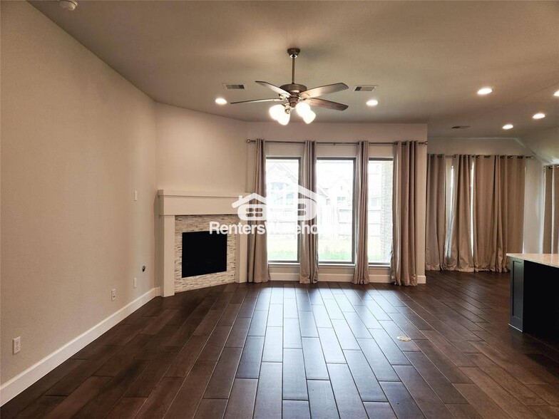 Building Photo - 18935 Rosewood Terrace Dr