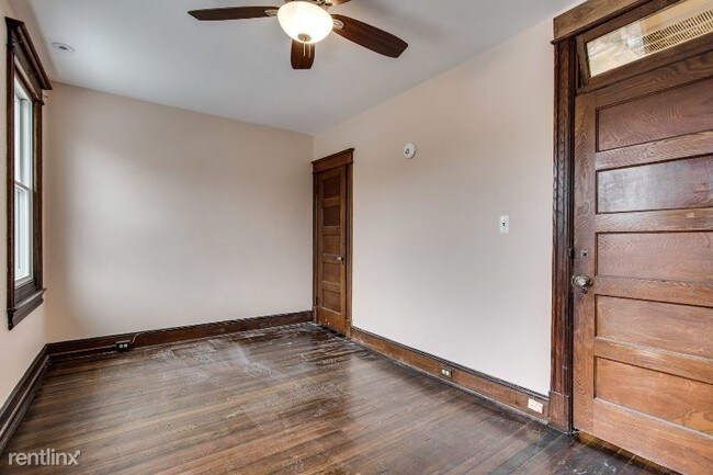 Building Photo - 3 br, 3 bath Townhome - 702 Ingraham St NW