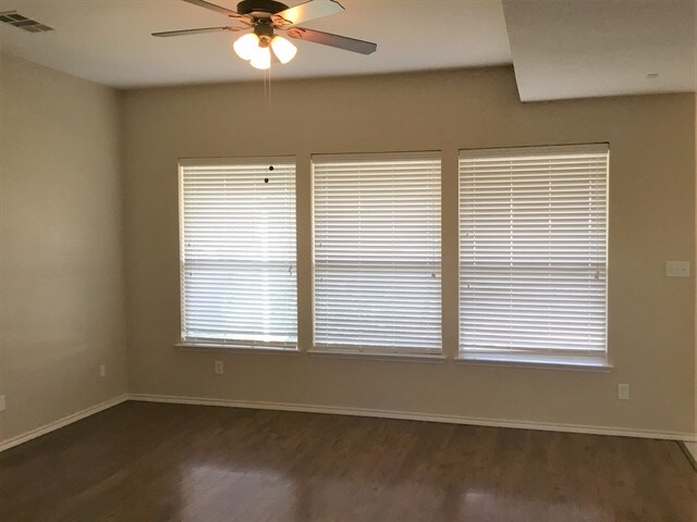 Building Photo - 7902 Shoshoni Drive