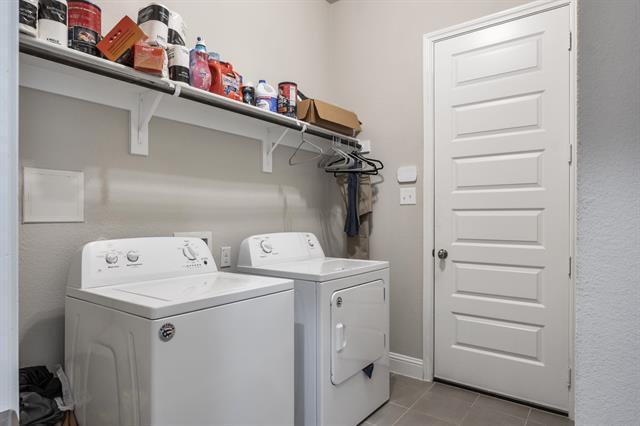Building Photo - 10401 Trail Ridge Dr