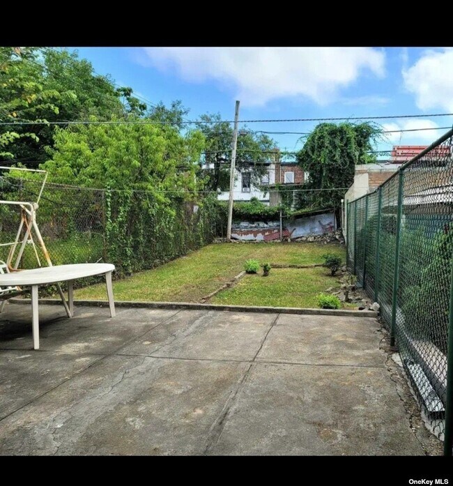 Building Photo - 1356 Prospect