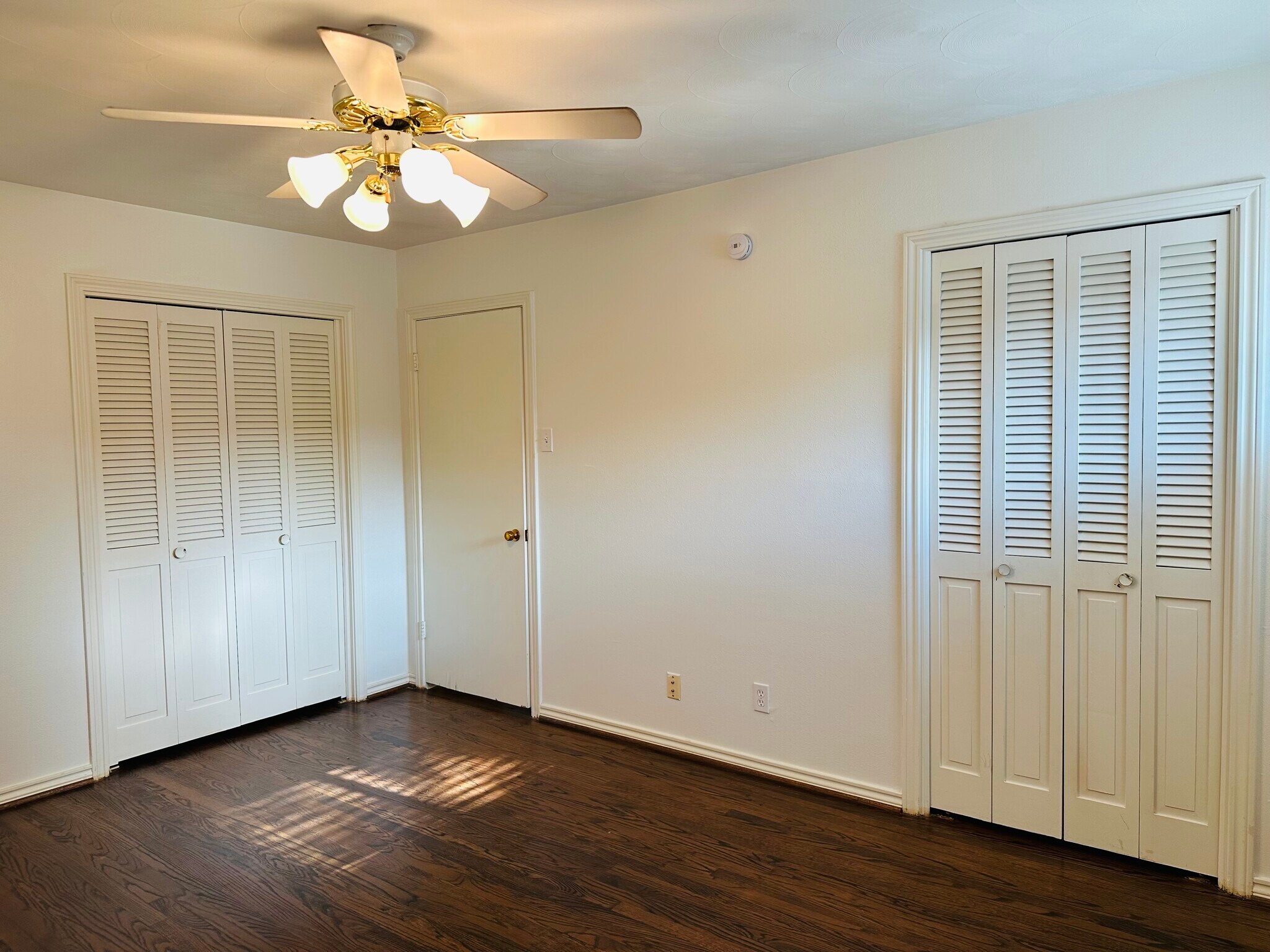 Master Bedroom has his and hers closets - 619 Twilight Trl