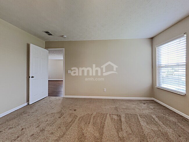Building Photo - 316 Stewart Springs Dr