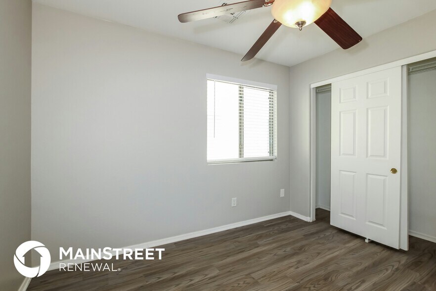 Building Photo - 14821 N 129th Dr
