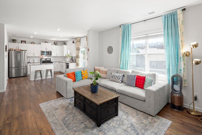 Building Photo - 172 Monroe Creek Blvd