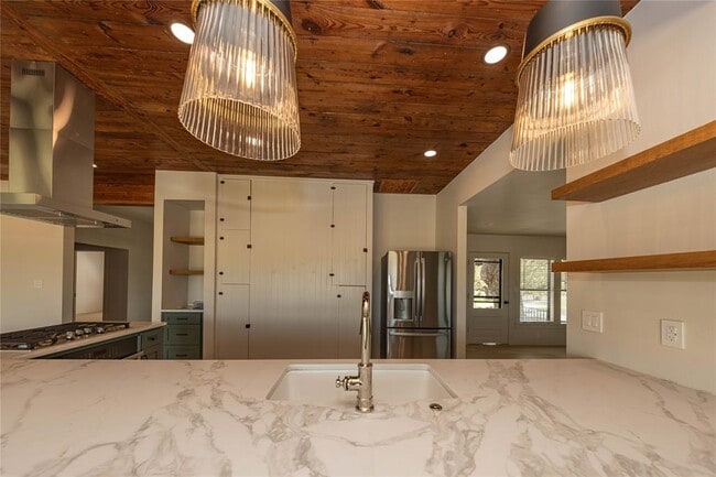 Building Photo - 12900 Ranch Rd 12
