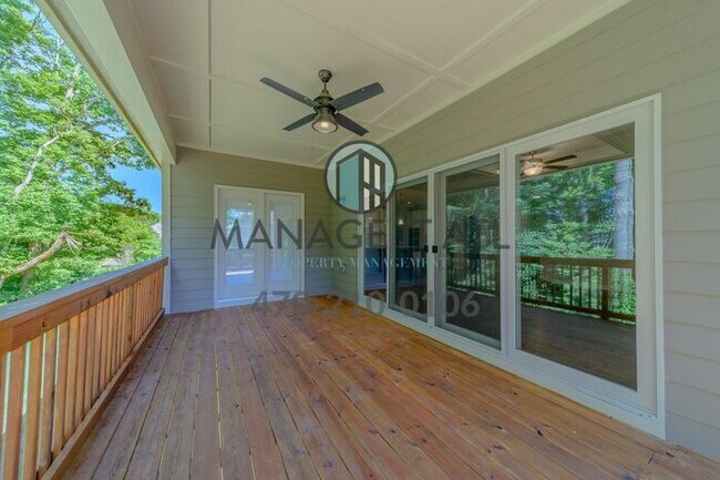 Building Photo - Beautiful Ranch Home in the Preserve at Reed Mill - Seckinger High School District!
