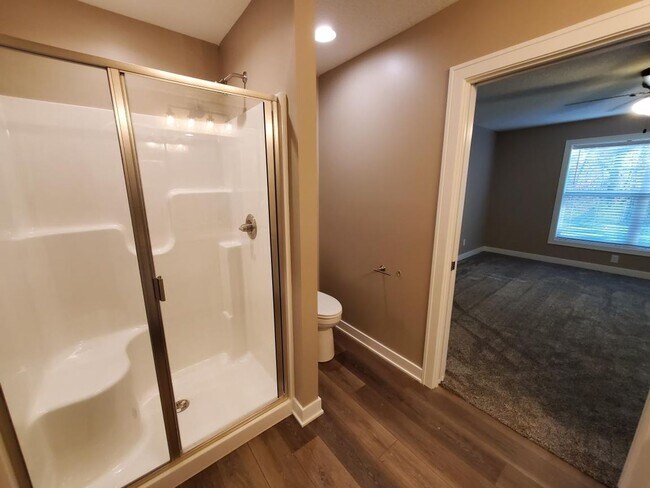 Building Photo - BRAND NEW CONSTRUCTION: 3 Bedroom 2 Full Bath Single Story in East Moline