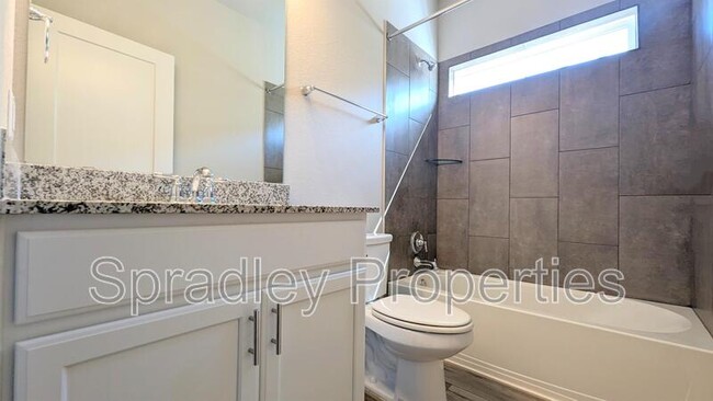 Building Photo - 2716 Fox River Dr