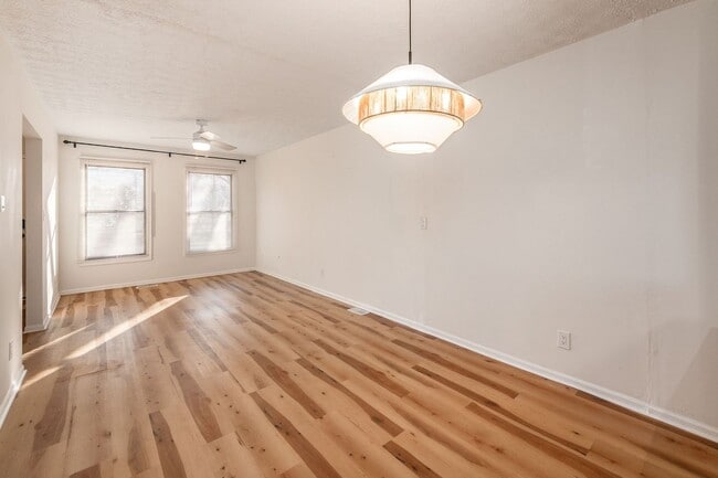 Building Photo - Fully Renovated Reynoldsburg Home