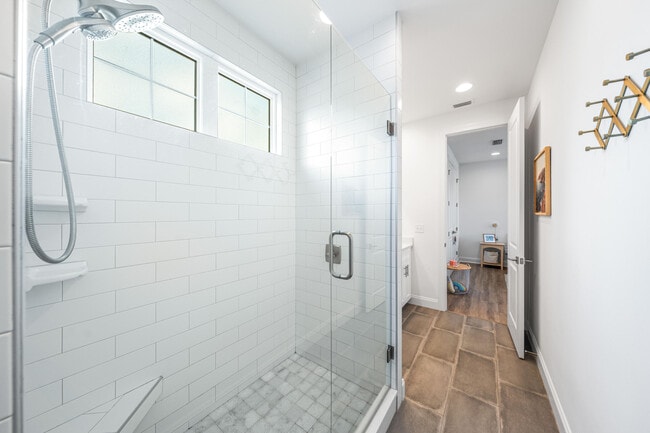 Building Photo - 229 Windrow Way