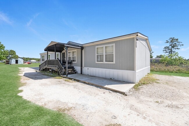 Building Photo - 334 Rd 5252