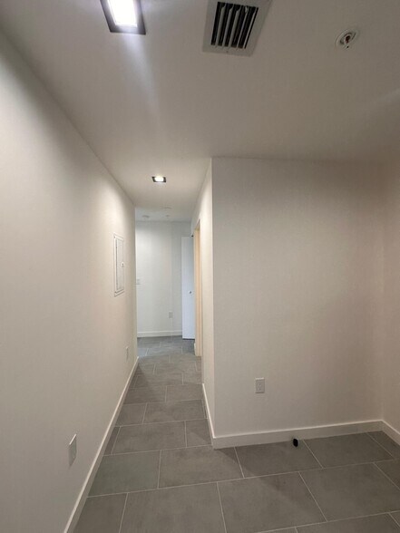 Building Photo - 229 NW 30th St