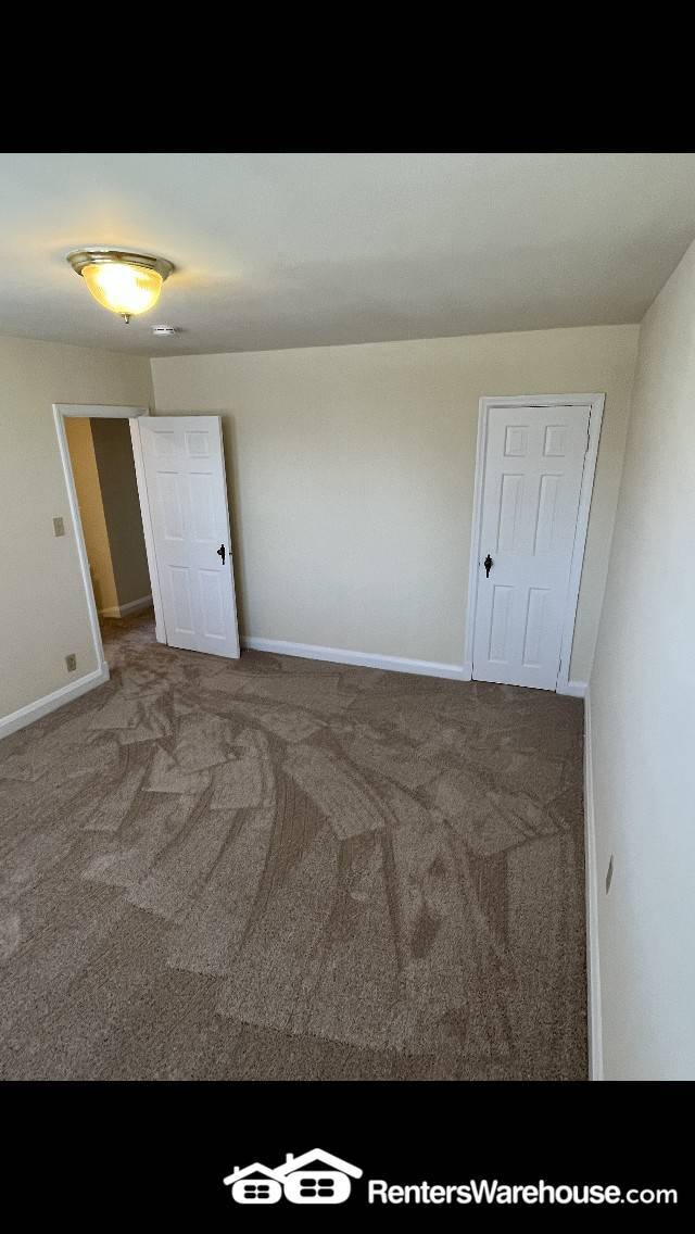 Building Photo - 10 Enjay Ave