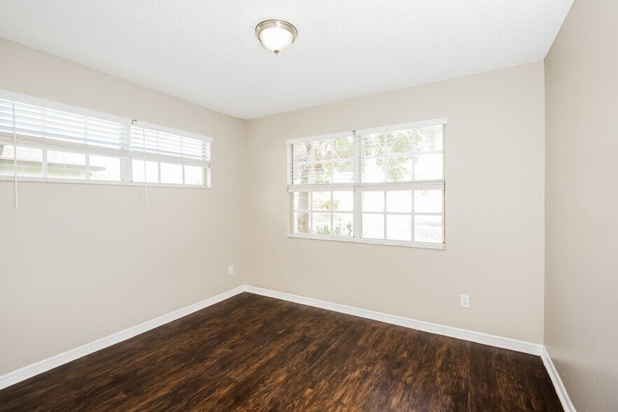Building Photo - 212 Rapscallion Ct
