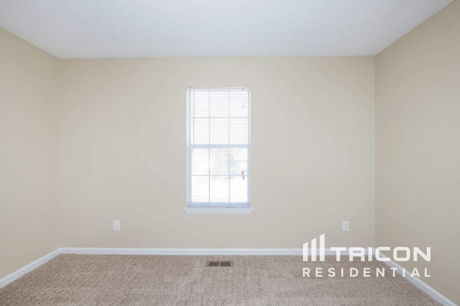 Building Photo - 5400 Southminster Ln