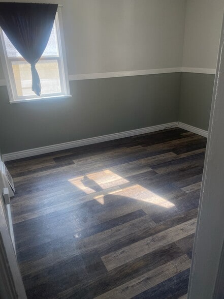 Upstairs living room area - 217 McClellan St
