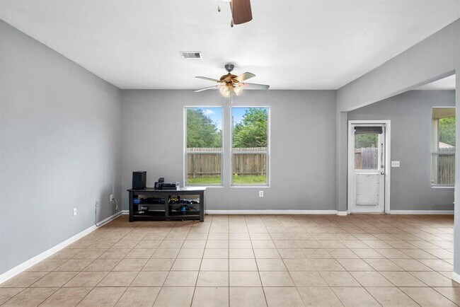 Building Photo - 16427 Misty Paloma Dr