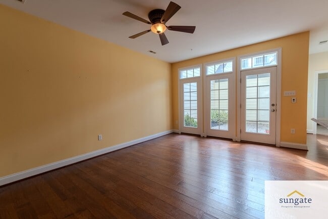 Building Photo - 11227 Terrace Ln