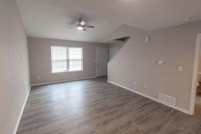 Building Photo - 1427 Greensboro Dr