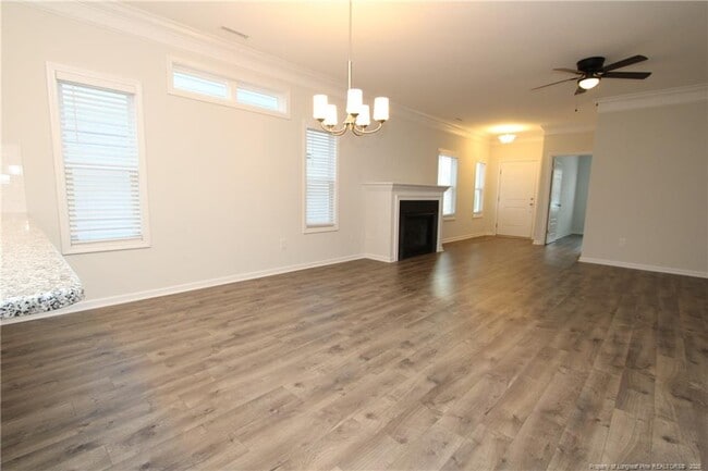 Building Photo - 1245 Russet Ln