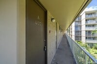 Building Photo - $2,600 / 2br - 2 Bed 1 Bath Condo In Valleyview Melemanu