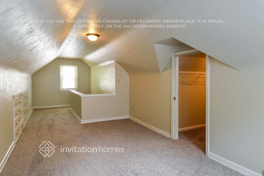 Building Photo - 5724 24th Ave S