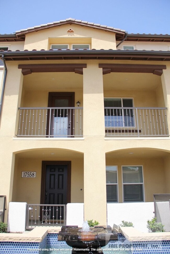 Building Photo - Beautiful Upgraded 3 Bd 3.5 Bth w/Large Bo...