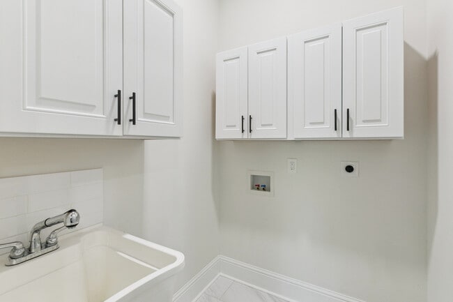 Building Photo - 90 E Claiborne Square