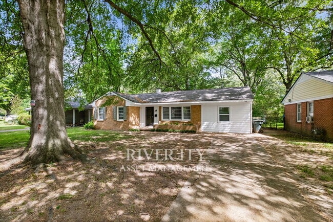 Building Photo - A Must See, Newly Renovated BEAUTY!!! Section 8 Is Welcomed !!!!