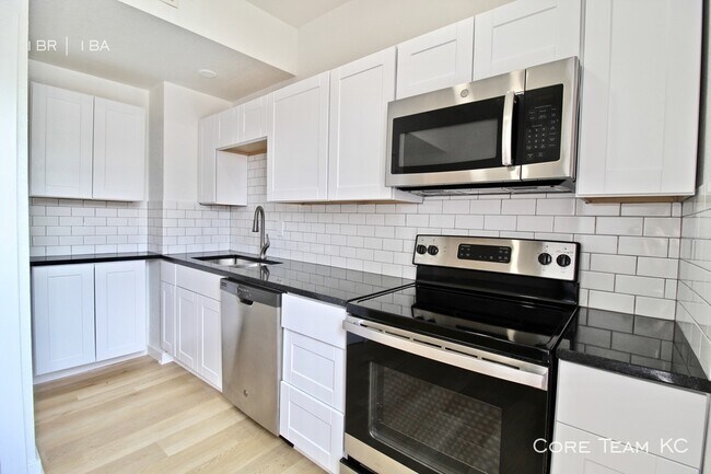 Building Photo - Fully Renovated 1 Bedroom in Union Hill
