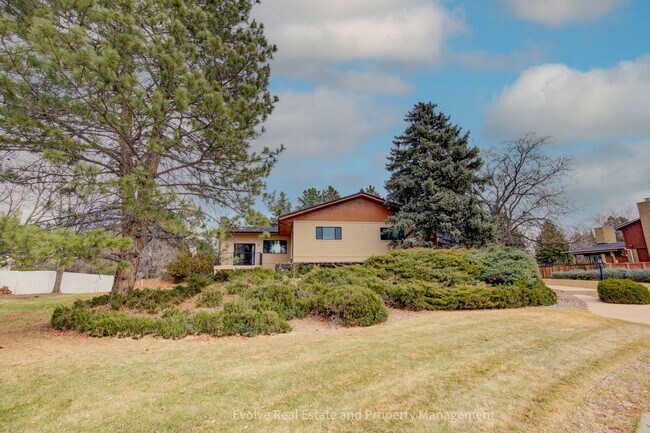 Building Photo - Evolve Real Estate: Exceptional Location! Remodeled 4-Bed Greenwood Village Home Walkable to Cher...