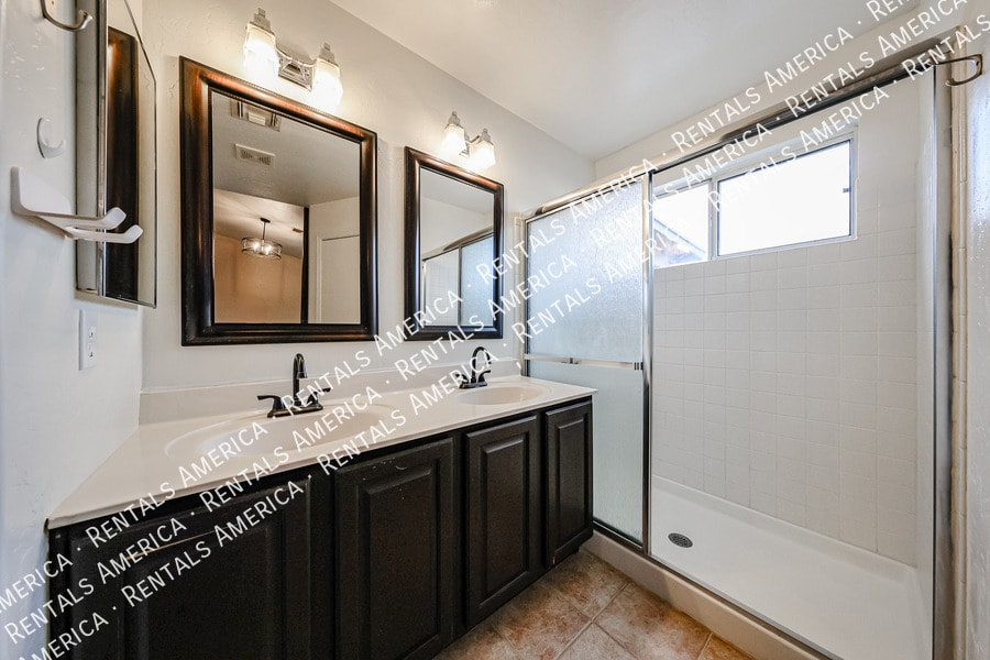 Building Photo - 2292 E Remington Pl