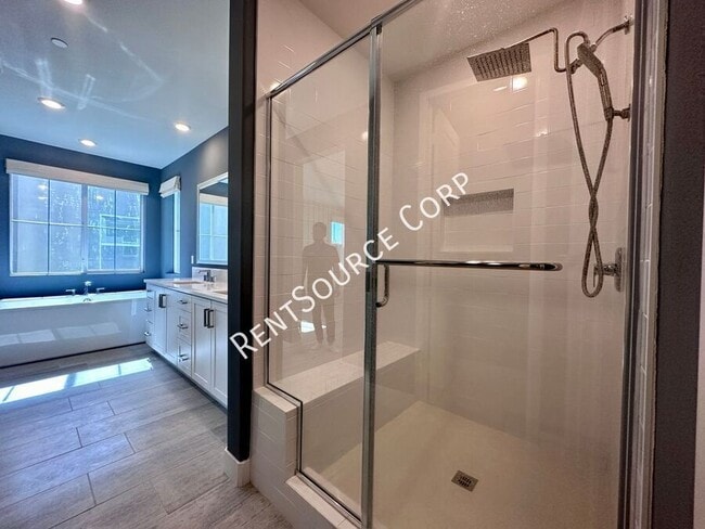 Building Photo - 27124 Observation Ct