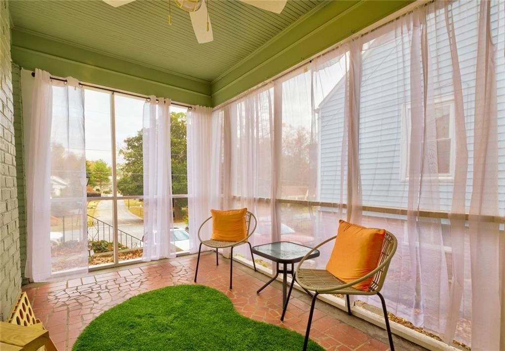 Building Photo - 1074 Jefferson Ave