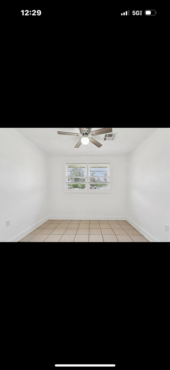 Building Photo - 347 Olive Dr