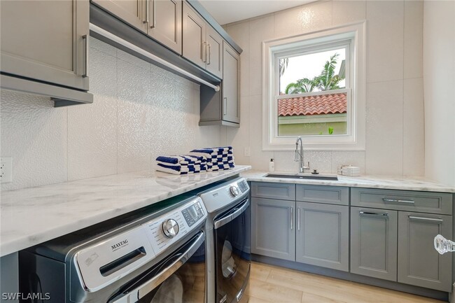 Building Photo - 5130 Alpha Ct