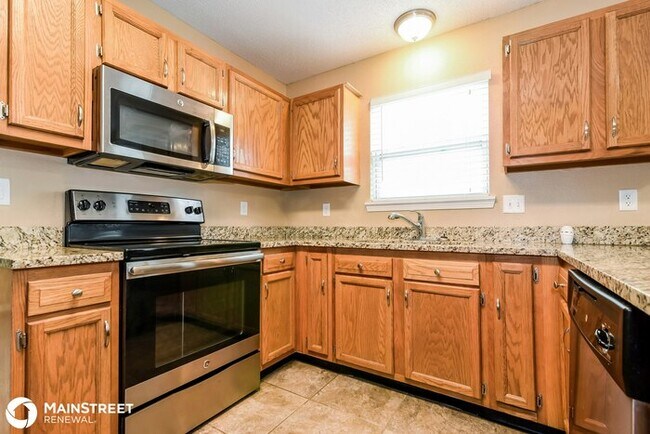 Building Photo - 6432 Cradle River Dr, Indianapolis, IN 46221