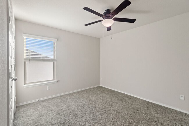 Building Photo - 15219 Selene View