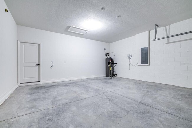 Building Photo - 29308 Kinsington Ct