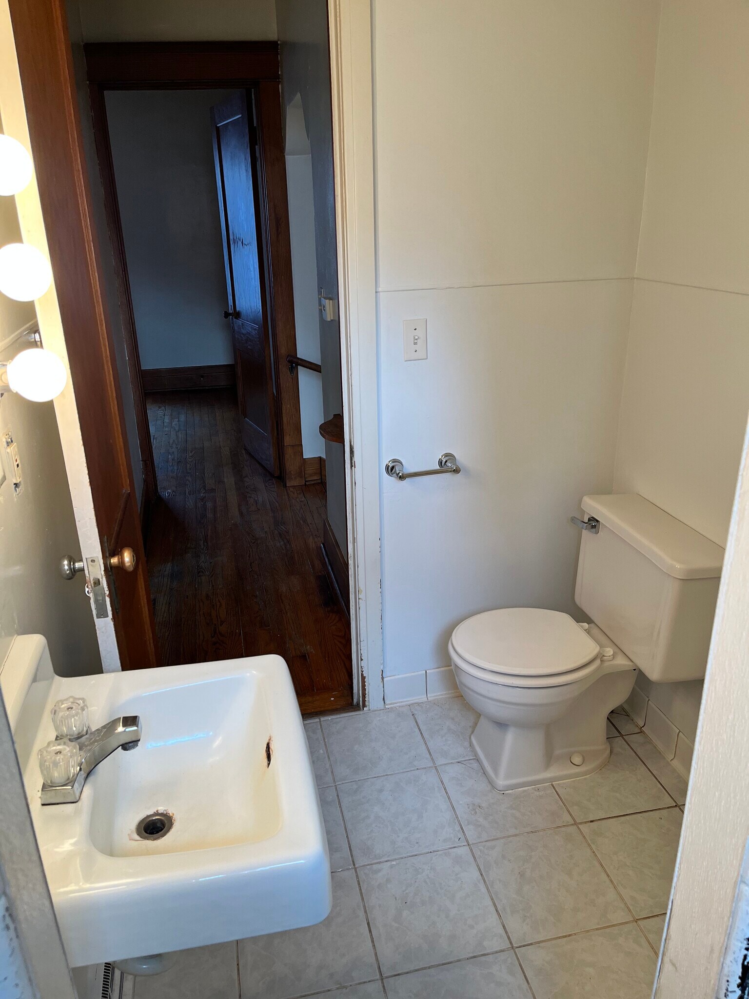 Building Photo - 218 Hammond Ave